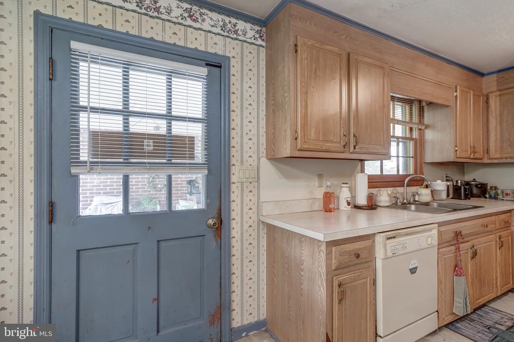 8858 POINDEXTER RD, LOUISA, Virginia 23093, 3 Bedrooms Bedrooms, ,3 BathroomsBathrooms,Residential,14,8858 POINDEXTER RD,VALA2010124 MLS # VALA2010124