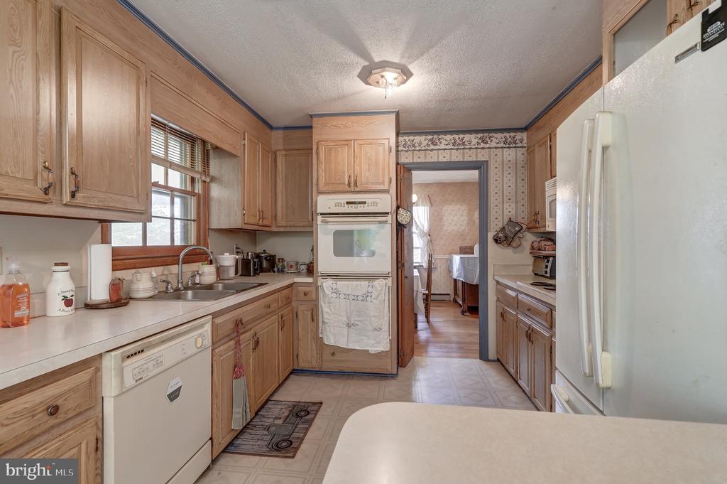 8858 POINDEXTER RD, LOUISA, Virginia 23093, 3 Bedrooms Bedrooms, ,3 BathroomsBathrooms,Residential,14,8858 POINDEXTER RD,VALA2010124 MLS # VALA2010124