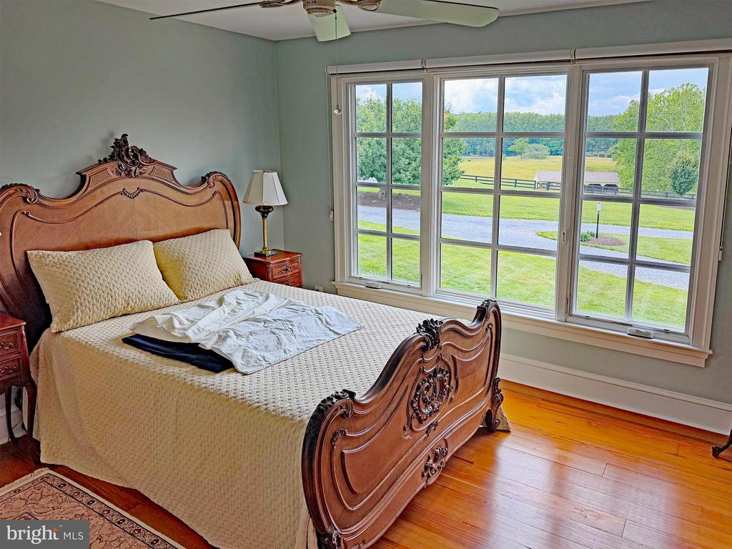 10590 MOUNTAIN SHADOW LN, MARSHALL, Virginia 20115, 4 Bedrooms Bedrooms, ,5 BathroomsBathrooms,Residential,14,10590 MOUNTAIN SHADOW LN,VAFQ2022724 MLS # VAFQ2022724