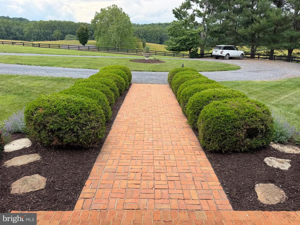 10590 MOUNTAIN SHADOW LN, MARSHALL, Virginia 20115, 4 Bedrooms Bedrooms, ,5 BathroomsBathrooms,Residential,14,10590 MOUNTAIN SHADOW LN,VAFQ2022724 MLS # VAFQ2022724