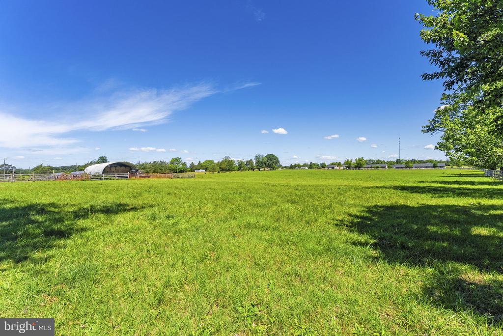 18030 BEL PRE RD, CULPEPER, Virginia 22701, 3 Bedrooms Bedrooms, ,2 BathroomsBathrooms,Residential,14,18030 BEL PRE RD,VACU2014104 MLS # VACU2014104