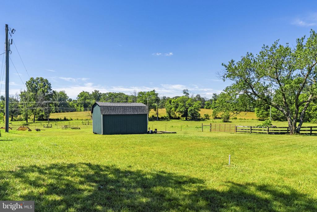 18030 BEL PRE RD, CULPEPER, Virginia 22701, 3 Bedrooms Bedrooms, ,2 BathroomsBathrooms,Residential,14,18030 BEL PRE RD,VACU2014104 MLS # VACU2014104