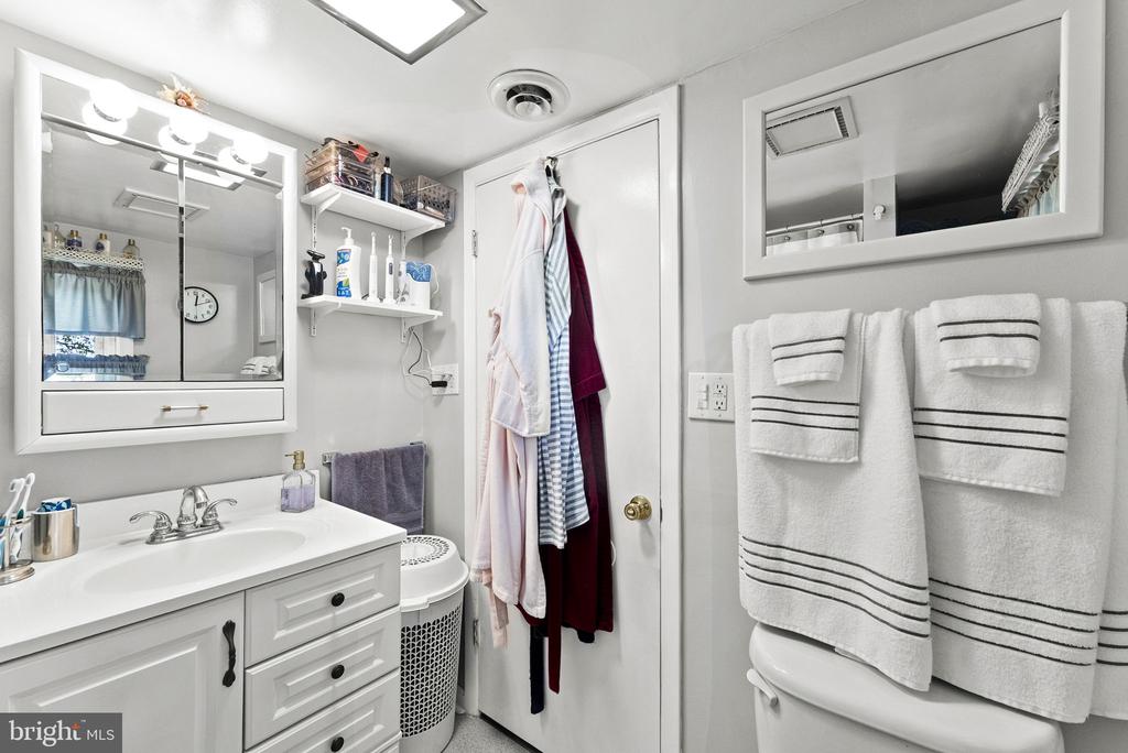 18030 BEL PRE RD, CULPEPER, Virginia 22701, 3 Bedrooms Bedrooms, ,2 BathroomsBathrooms,Residential,14,18030 BEL PRE RD,VACU2014218 MLS # VACU2014218