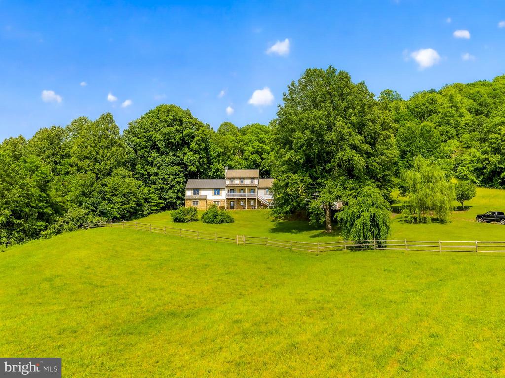 4028 S F T VALLEY RD, ETLAN, Virginia 22719, 5 Bedrooms Bedrooms, ,5 BathroomsBathrooms,Residential,14,4028 S F T VALLEY RD,VAMA2002818 MLS # VAMA2002818