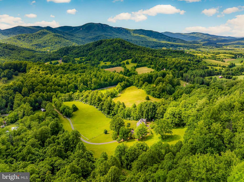 4028 S F T VALLEY RD, ETLAN, Virginia 22719, 5 Bedrooms Bedrooms, ,5 BathroomsBathrooms,Residential,14,4028 S F T VALLEY RD,VAMA2002818 MLS # VAMA2002818