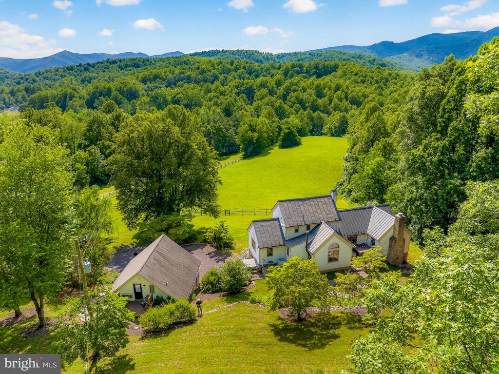 4028 S F T VALLEY RD, ETLAN, Virginia 22719, 5 Bedrooms Bedrooms, ,5 BathroomsBathrooms,Residential,14,4028 S F T VALLEY RD,VAMA2002818 MLS # VAMA2002818