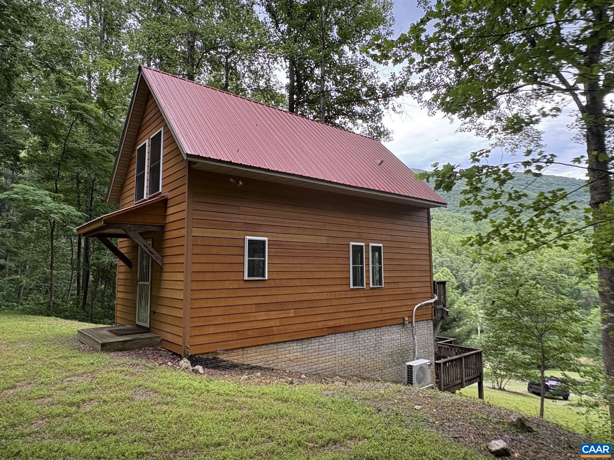 4893 WEAKLEY HOLLOW RD, SYRIA, Virginia 22743, 2 Bedrooms Bedrooms, ,2 BathroomsBathrooms,Residential,14,4893 WEAKLEY HOLLOW RD,679101 MLS # 679101
