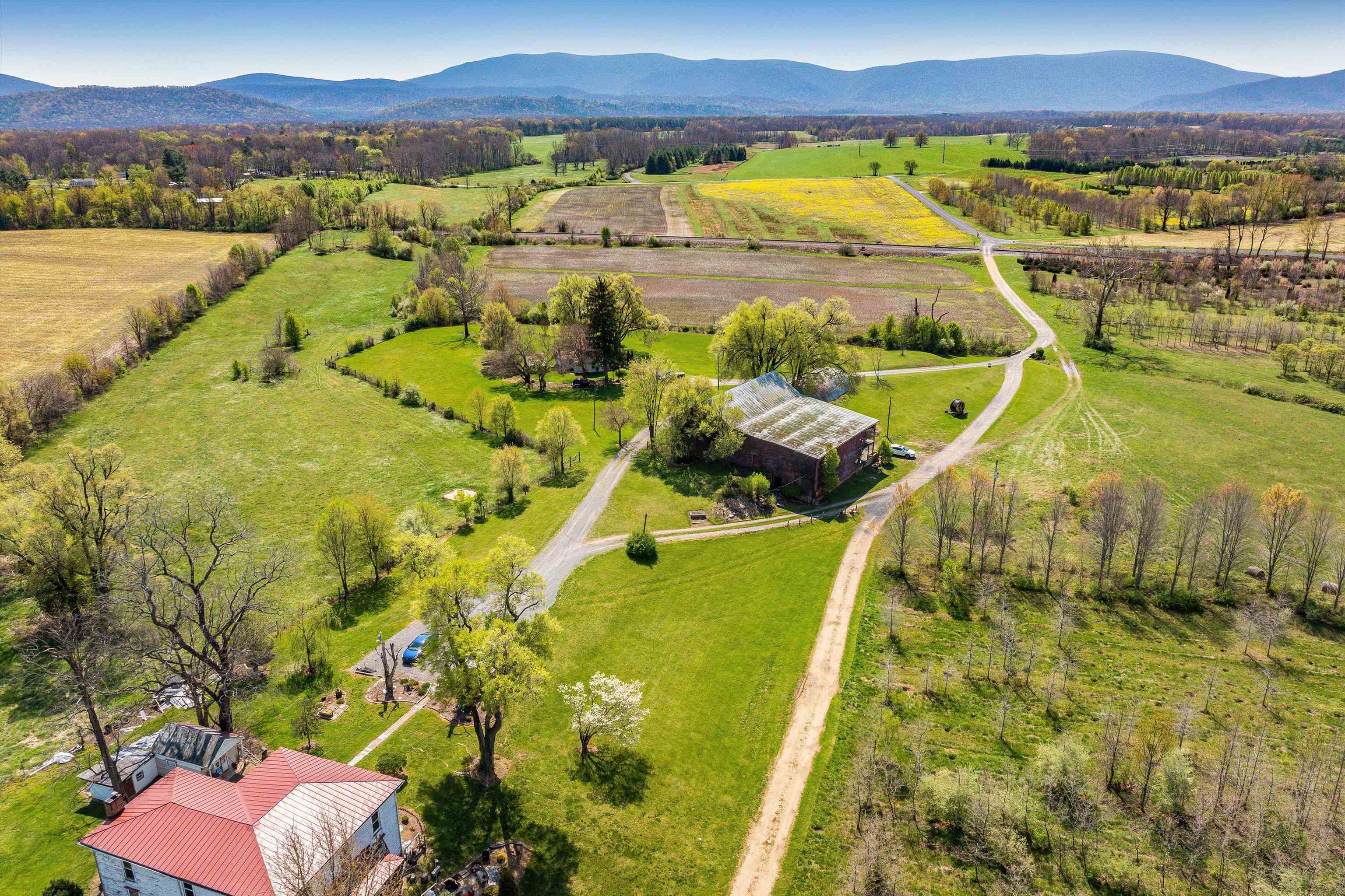 514 LIPSCOMB RD, STUARTS DRAFT, Virginia 24477, 10 Bedrooms Bedrooms, ,4 BathroomsBathrooms,Residential,14,514 LIPSCOMB RD,672921 MLS # 672921 514 LIPSCOMB RD, STUARTS DRAFT, Virginia 24477, 10 Bedrooms Bedrooms, ,4 BathroomsBathrooms,Residential,14,514 LIPSCOMB RD,672921 MLS # 672921