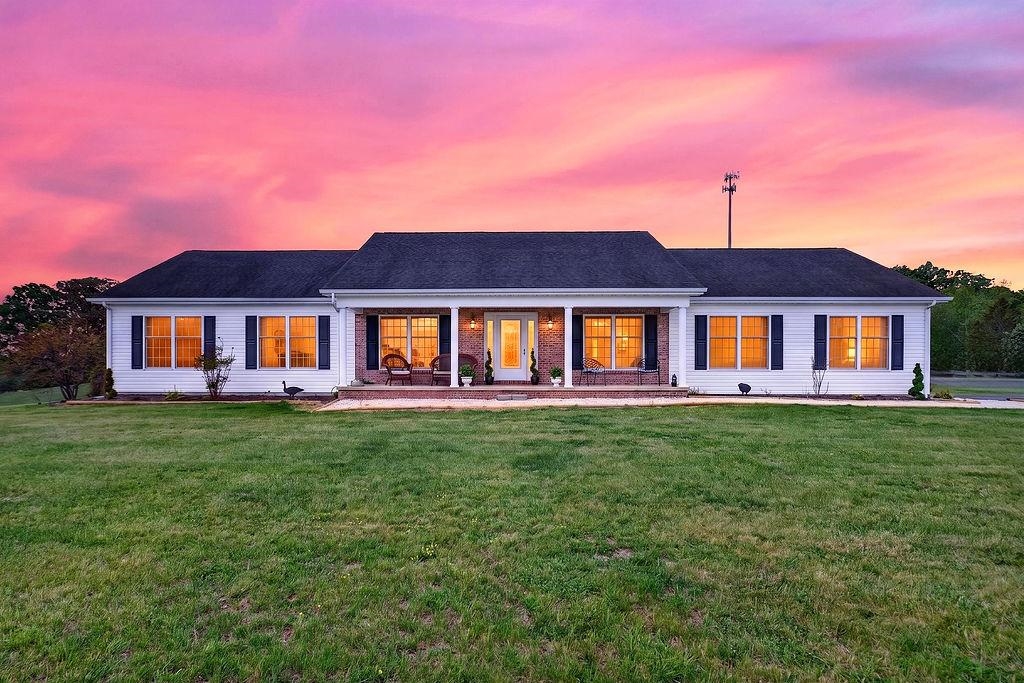 112 GUERNSEY LN, STAUNTON, Virginia 24401, 3 Bedrooms Bedrooms, ,2 BathroomsBathrooms,Residential,14,112 GUERNSEY LN,676983 MLS # 676983