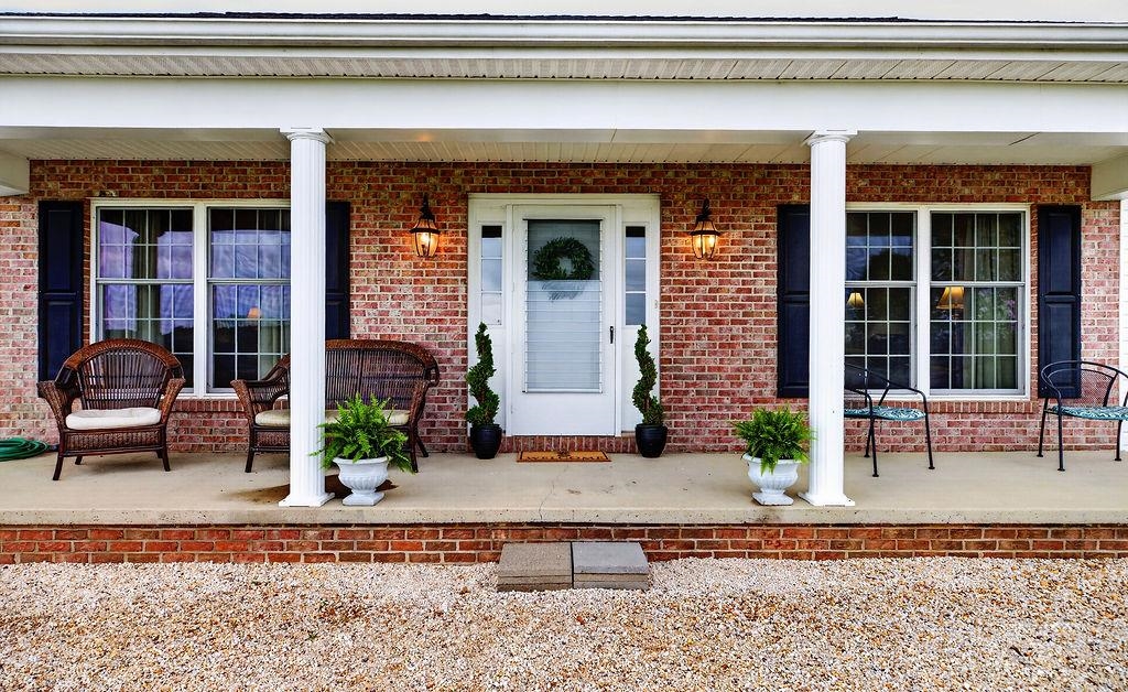 112 GUERNSEY LN, STAUNTON, Virginia 24401, 3 Bedrooms Bedrooms, ,2 BathroomsBathrooms,Residential,14,112 GUERNSEY LN,676983 MLS # 676983