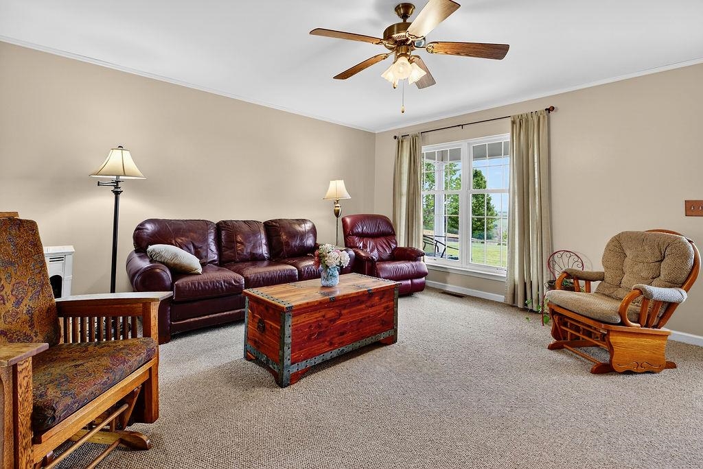 112 GUERNSEY LN, STAUNTON, Virginia 24401, 3 Bedrooms Bedrooms, ,2 BathroomsBathrooms,Residential,14,112 GUERNSEY LN,676983 MLS # 676983