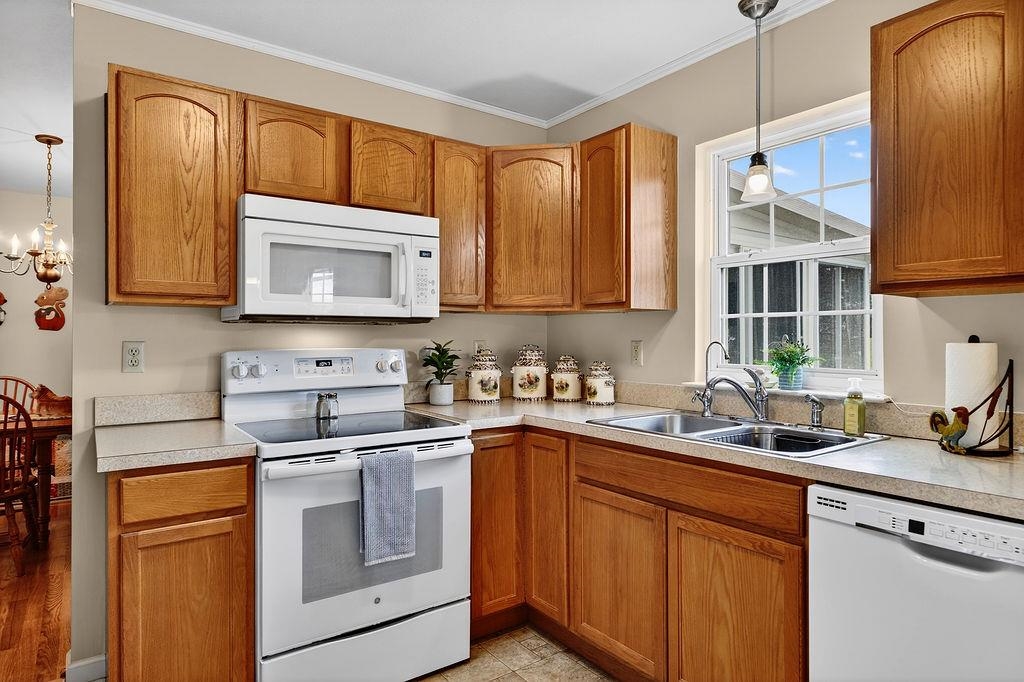 112 GUERNSEY LN, STAUNTON, Virginia 24401, 3 Bedrooms Bedrooms, ,2 BathroomsBathrooms,Residential,14,112 GUERNSEY LN,676983 MLS # 676983