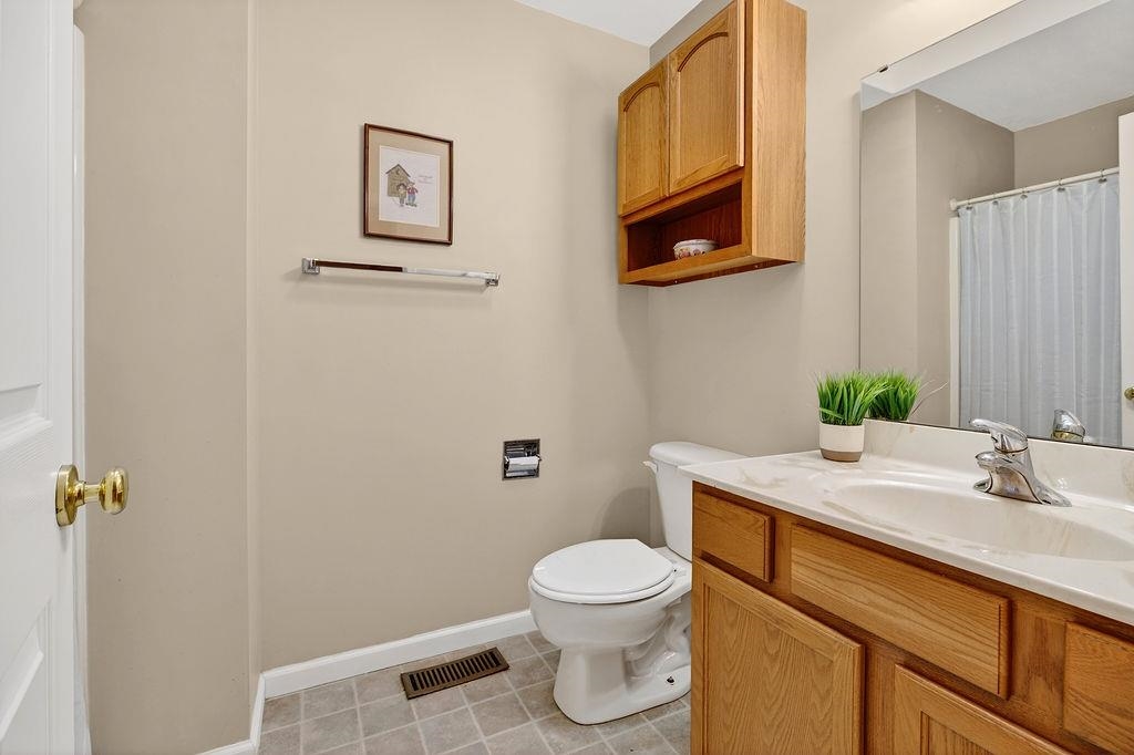 112 GUERNSEY LN, STAUNTON, Virginia 24401, 3 Bedrooms Bedrooms, ,2 BathroomsBathrooms,Residential,14,112 GUERNSEY LN,676983 MLS # 676983