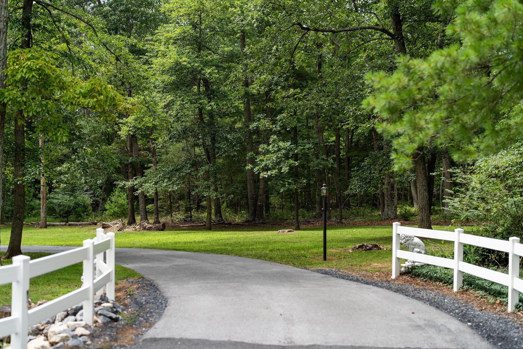 337 HORSEHEAD RD, GROTTOES, Virginia 24441, 2 Bedrooms Bedrooms, ,2 BathroomsBathrooms,Residential,14,337 HORSEHEAD RD,679934 MLS # 679934 337 HORSEHEAD RD, GROTTOES, Virginia 24441, 2 Bedrooms Bedrooms, ,2 BathroomsBathrooms,Residential,14,337 HORSEHEAD RD,679934 MLS # 679934