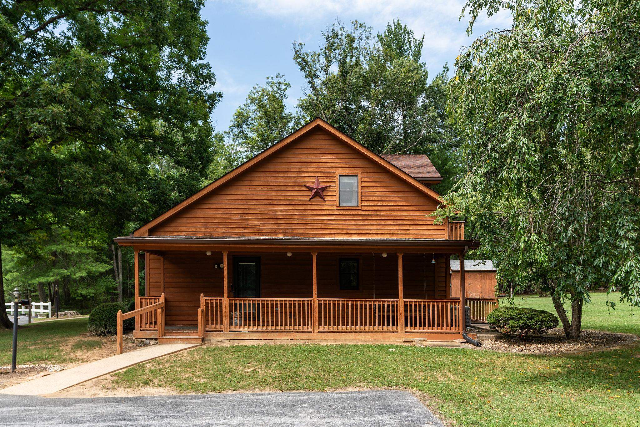 337 HORSEHEAD RD, GROTTOES, Virginia 24441, 2 Bedrooms Bedrooms, ,2 BathroomsBathrooms,Residential,14,337 HORSEHEAD RD,679934 MLS # 679934 337 HORSEHEAD RD, GROTTOES, Virginia 24441, 2 Bedrooms Bedrooms, ,2 BathroomsBathrooms,Residential,14,337 HORSEHEAD RD,679934 MLS # 679934