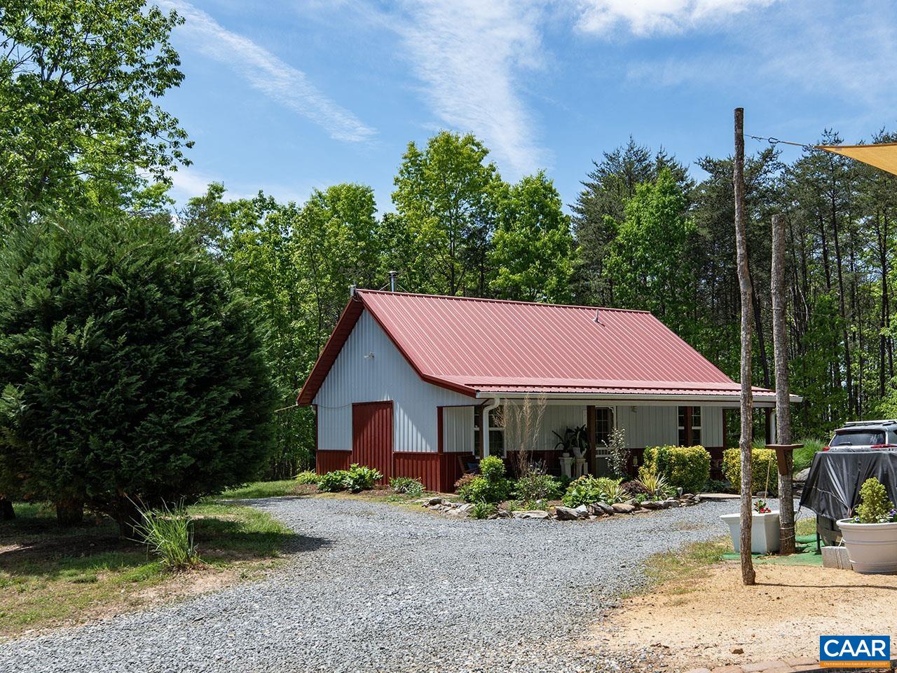 615 RIGGS RD, LOUISA, Virginia 23093, 3 Bedrooms Bedrooms, ,4 BathroomsBathrooms,Residential,14,615 RIGGS RD,676070 MLS # 676070