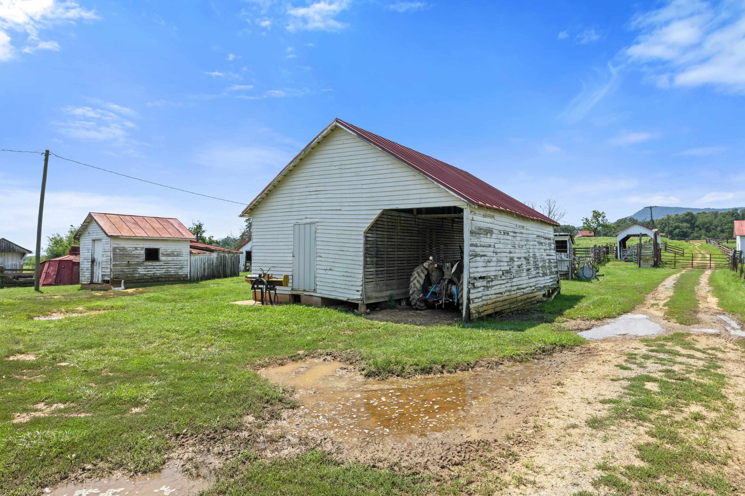 4381 US HWY 340, LURAY, Virginia 22835, 5 Bedrooms Bedrooms, ,2 BathroomsBathrooms,Residential,14,4381 US HWY 340,680475 MLS # 680475 4381 US HWY 340, LURAY, Virginia 22835, 5 Bedrooms Bedrooms, ,2 BathroomsBathrooms,Residential,14,4381 US HWY 340,680475 MLS # 680475