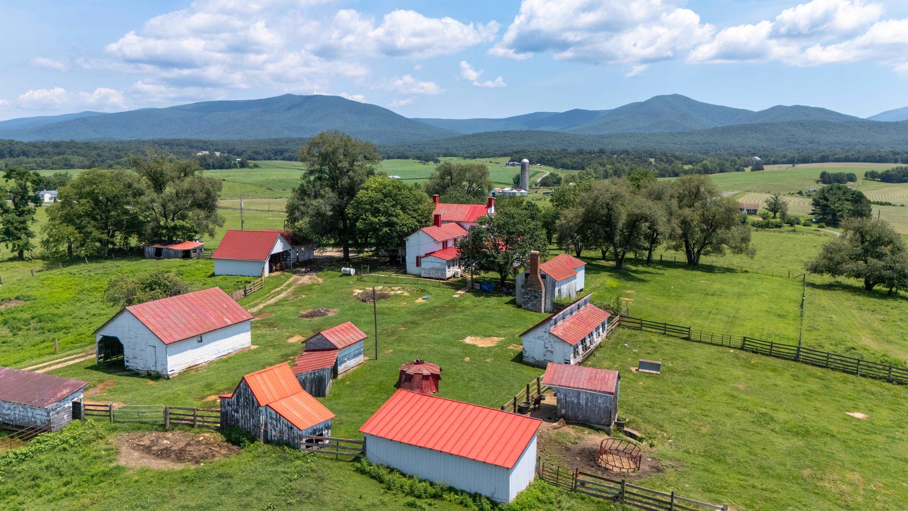 4381 US HWY 340, LURAY, Virginia 22835, 5 Bedrooms Bedrooms, ,2 BathroomsBathrooms,Residential,14,4381 US HWY 340,680475 MLS # 680475 4381 US HWY 340, LURAY, Virginia 22835, 5 Bedrooms Bedrooms, ,2 BathroomsBathrooms,Residential,14,4381 US HWY 340,680475 MLS # 680475