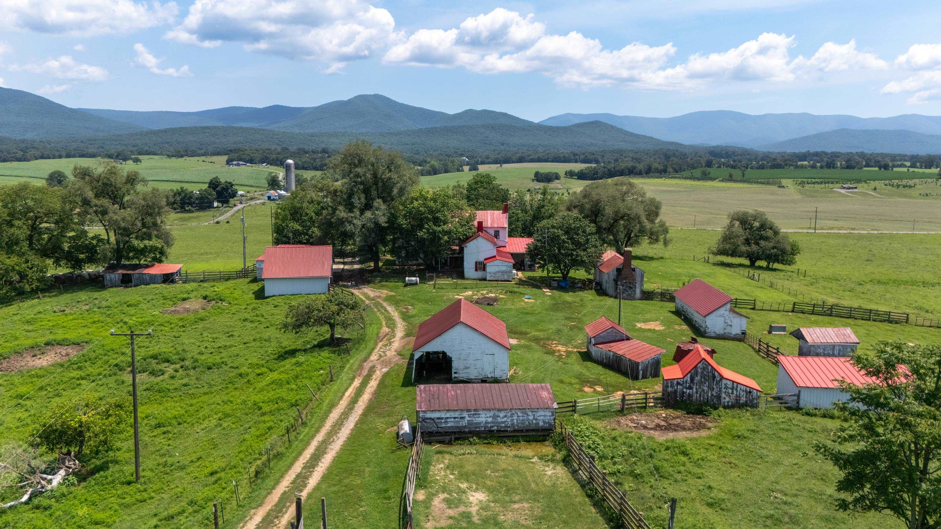 4381 US HWY 340, LURAY, Virginia 22835, 5 Bedrooms Bedrooms, ,2 BathroomsBathrooms,Residential,14,4381 US HWY 340,680475 MLS # 680475 4381 US HWY 340, LURAY, Virginia 22835, 5 Bedrooms Bedrooms, ,2 BathroomsBathrooms,Residential,14,4381 US HWY 340,680475 MLS # 680475