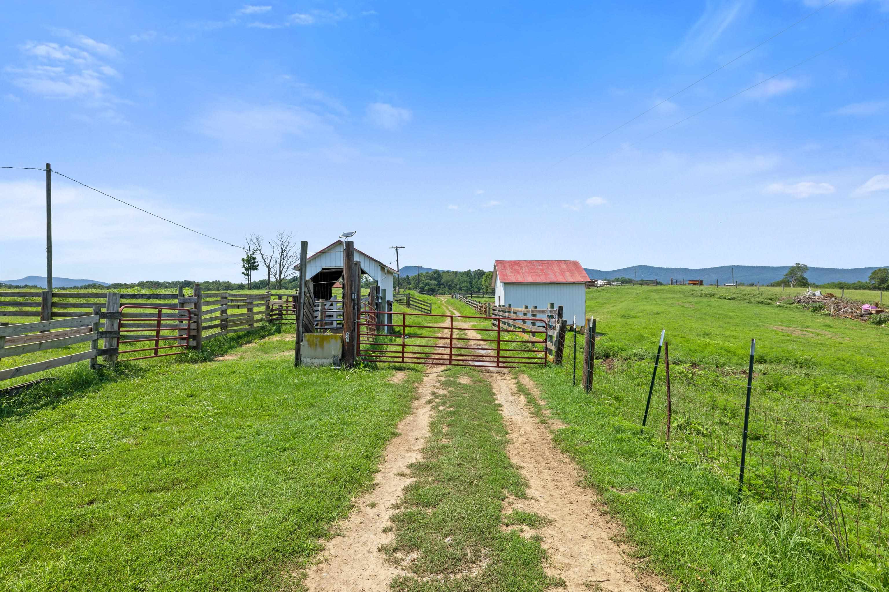 4381 US HWY 340, LURAY, Virginia 22835, 5 Bedrooms Bedrooms, ,2 BathroomsBathrooms,Residential,14,4381 US HWY 340,680475 MLS # 680475 4381 US HWY 340, LURAY, Virginia 22835, 5 Bedrooms Bedrooms, ,2 BathroomsBathrooms,Residential,14,4381 US HWY 340,680475 MLS # 680475