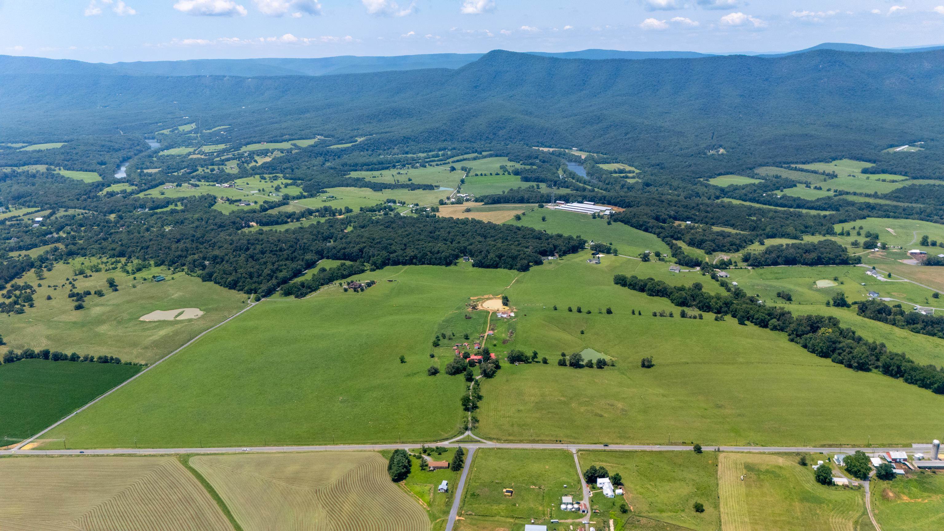 4381 US HWY 340, LURAY, Virginia 22835, 5 Bedrooms Bedrooms, ,2 BathroomsBathrooms,Residential,14,4381 US HWY 340,680475 MLS # 680475 4381 US HWY 340, LURAY, Virginia 22835, 5 Bedrooms Bedrooms, ,2 BathroomsBathrooms,Residential,14,4381 US HWY 340,680475 MLS # 680475