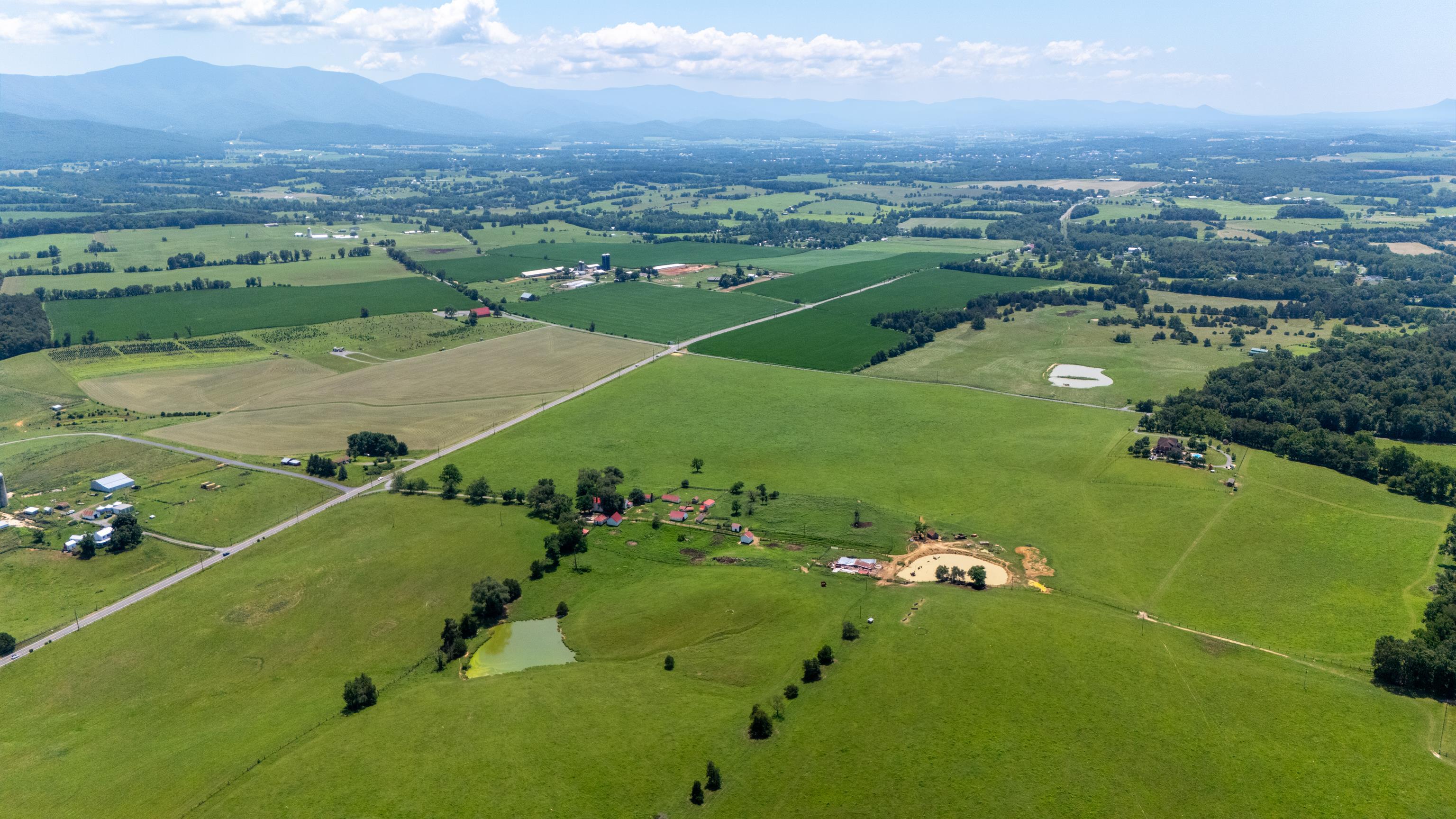 4381 US HWY 340, LURAY, Virginia 22835, 5 Bedrooms Bedrooms, ,2 BathroomsBathrooms,Residential,14,4381 US HWY 340,680475 MLS # 680475 4381 US HWY 340, LURAY, Virginia 22835, 5 Bedrooms Bedrooms, ,2 BathroomsBathrooms,Residential,14,4381 US HWY 340,680475 MLS # 680475