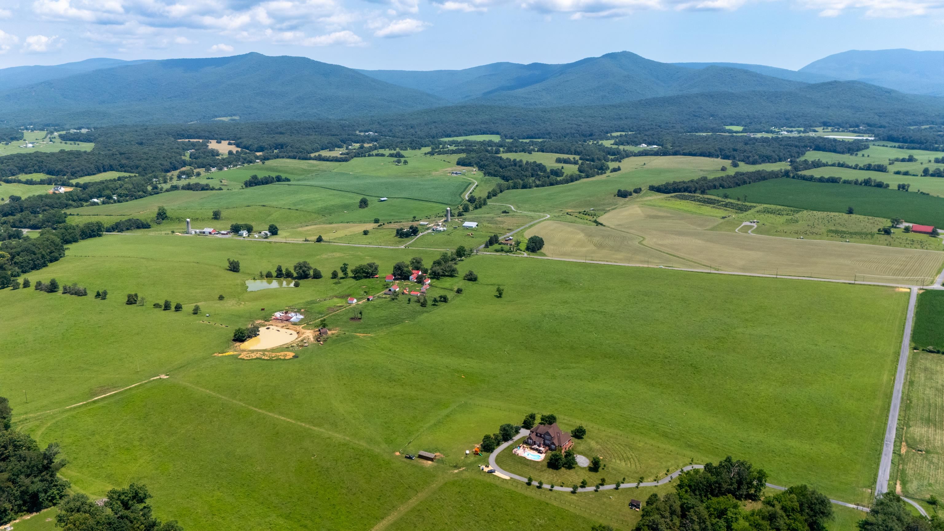 4381 US HWY 340, LURAY, Virginia 22835, 5 Bedrooms Bedrooms, ,2 BathroomsBathrooms,Residential,14,4381 US HWY 340,680475 MLS # 680475 4381 US HWY 340, LURAY, Virginia 22835, 5 Bedrooms Bedrooms, ,2 BathroomsBathrooms,Residential,14,4381 US HWY 340,680475 MLS # 680475