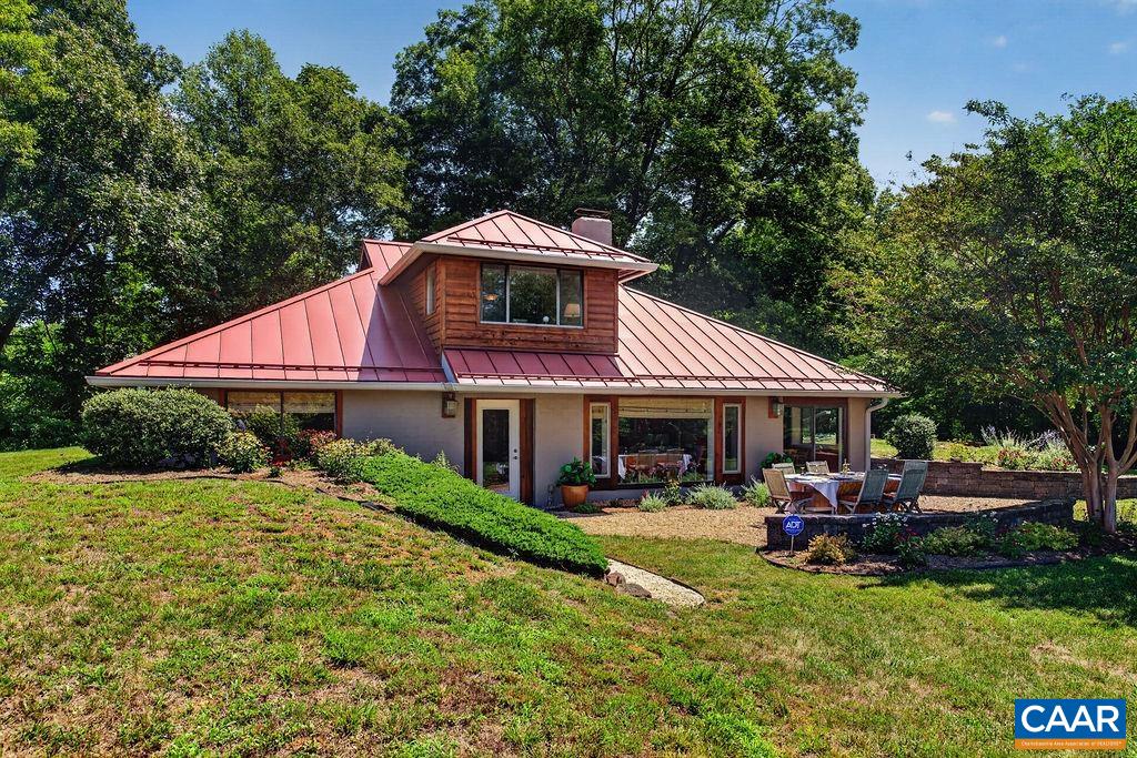 10598 PATRICK HENRY HWY, ROSELAND, Virginia 22967, 3 Bedrooms Bedrooms, ,2 BathroomsBathrooms,Residential,14,10598 PATRICK HENRY HWY,679679 MLS # 679679 10598 PATRICK HENRY HWY, ROSELAND, Virginia 22967, 3 Bedrooms Bedrooms, ,2 BathroomsBathrooms,Residential,14,10598 PATRICK HENRY HWY,679679 MLS # 679679