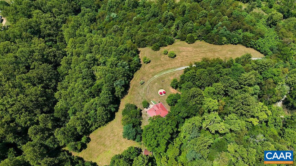 10598 PATRICK HENRY HWY, ROSELAND, Virginia 22967, 3 Bedrooms Bedrooms, ,2 BathroomsBathrooms,Residential,14,10598 PATRICK HENRY HWY,679679 MLS # 679679 10598 PATRICK HENRY HWY, ROSELAND, Virginia 22967, 3 Bedrooms Bedrooms, ,2 BathroomsBathrooms,Residential,14,10598 PATRICK HENRY HWY,679679 MLS # 679679