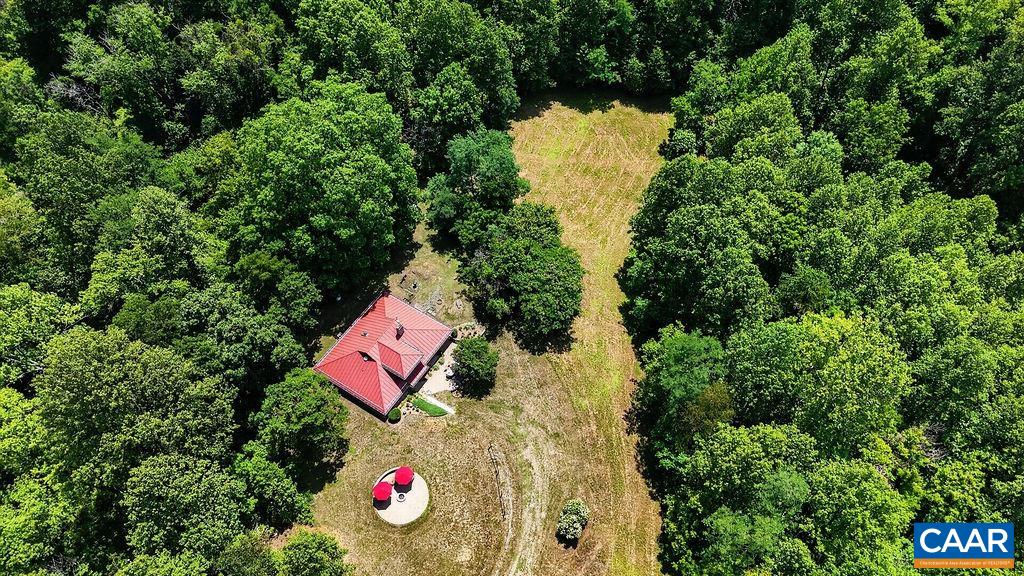 10598 PATRICK HENRY HWY, ROSELAND, Virginia 22967, 3 Bedrooms Bedrooms, ,2 BathroomsBathrooms,Residential,14,10598 PATRICK HENRY HWY,679679 MLS # 679679 10598 PATRICK HENRY HWY, ROSELAND, Virginia 22967, 3 Bedrooms Bedrooms, ,2 BathroomsBathrooms,Residential,14,10598 PATRICK HENRY HWY,679679 MLS # 679679