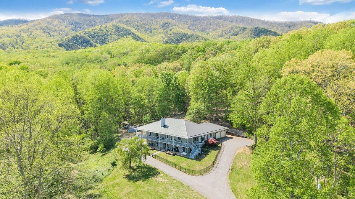649 GREYLEDGE RD, BUCHANAN, Virginia 24066, 3 Bedrooms Bedrooms, ,4 BathroomsBathrooms,Residential,14,649 GREYLEDGE RD,676201 MLS # 676201 649 GREYLEDGE RD, BUCHANAN, Virginia 24066, 3 Bedrooms Bedrooms, ,4 BathroomsBathrooms,Residential,14,649 GREYLEDGE RD,676201 MLS # 676201
