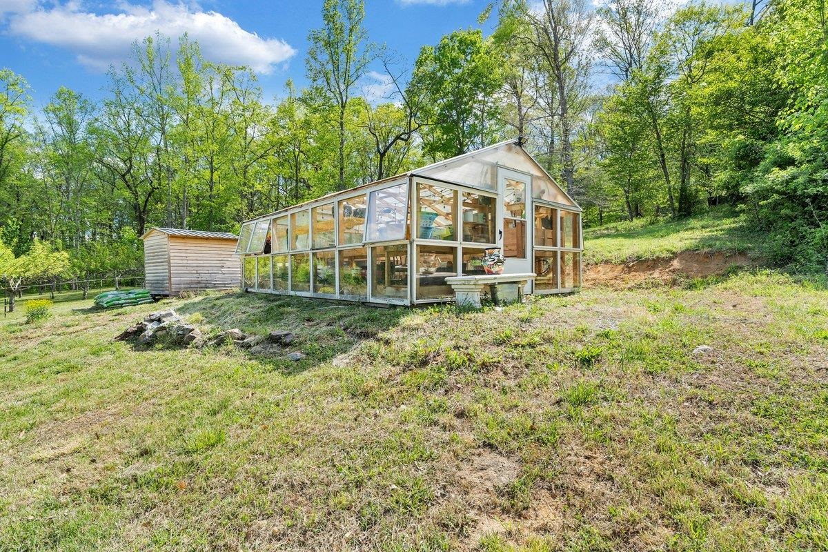 649 GREYLEDGE RD, BUCHANAN, Virginia 24066, 3 Bedrooms Bedrooms, ,4 BathroomsBathrooms,Residential,14,649 GREYLEDGE RD,676201 MLS # 676201 649 GREYLEDGE RD, BUCHANAN, Virginia 24066, 3 Bedrooms Bedrooms, ,4 BathroomsBathrooms,Residential,14,649 GREYLEDGE RD,676201 MLS # 676201