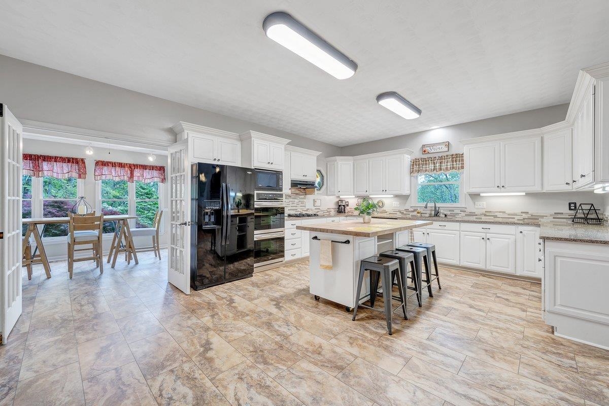 649 GREYLEDGE RD, BUCHANAN, Virginia 24066, 3 Bedrooms Bedrooms, ,4 BathroomsBathrooms,Residential,14,649 GREYLEDGE RD,676201 MLS # 676201 649 GREYLEDGE RD, BUCHANAN, Virginia 24066, 3 Bedrooms Bedrooms, ,4 BathroomsBathrooms,Residential,14,649 GREYLEDGE RD,676201 MLS # 676201
