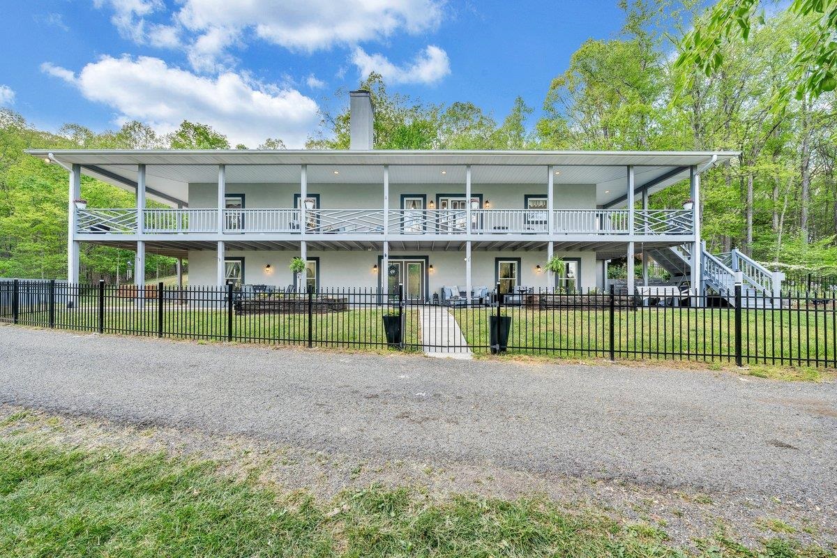 649 GREYLEDGE RD, BUCHANAN, Virginia 24066, 3 Bedrooms Bedrooms, ,4 BathroomsBathrooms,Residential,14,649 GREYLEDGE RD,676201 MLS # 676201 649 GREYLEDGE RD, BUCHANAN, Virginia 24066, 3 Bedrooms Bedrooms, ,4 BathroomsBathrooms,Residential,14,649 GREYLEDGE RD,676201 MLS # 676201