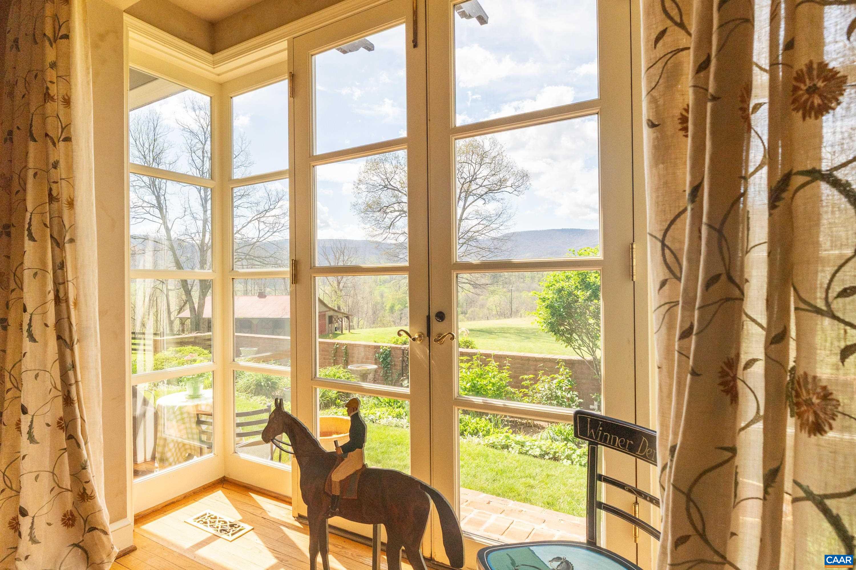 5614 HOT SPRINGS RD, HOT SPRINGS, Virginia 24445, 6 Bedrooms Bedrooms, ,4 BathroomsBathrooms,Residential,14,5614 HOT SPRINGS RD,676133 MLS # 676133