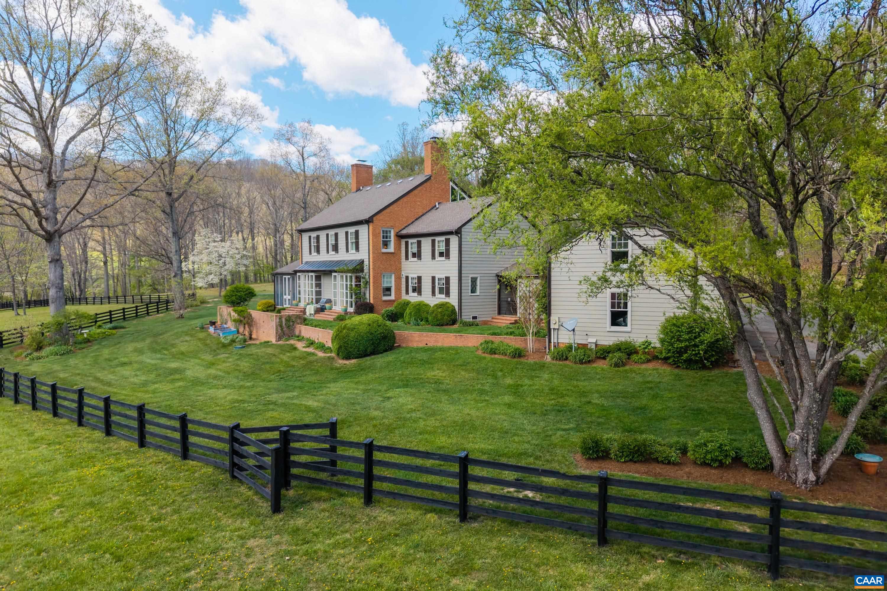 5614 HOT SPRINGS RD, HOT SPRINGS, Virginia 24445, 6 Bedrooms Bedrooms, ,4 BathroomsBathrooms,Residential,14,5614 HOT SPRINGS RD,676133 MLS # 676133