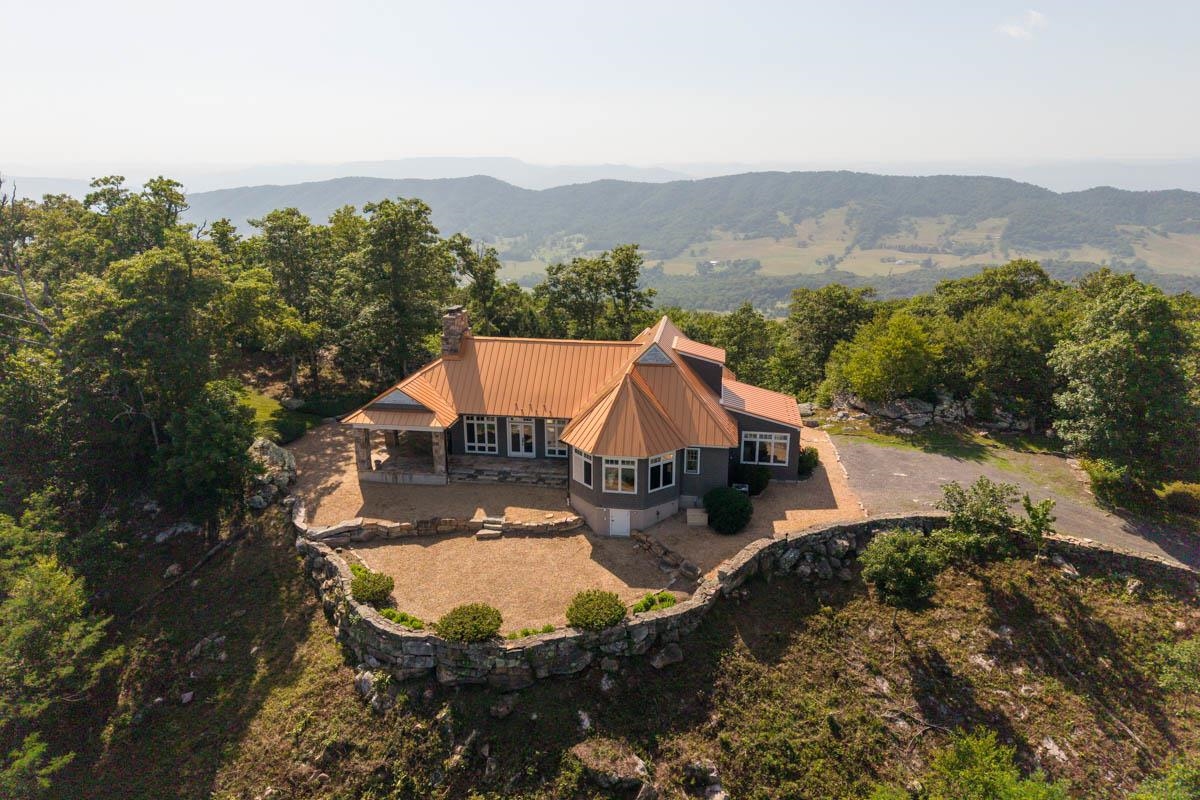 504 AIRPORT DR, HOT SPRINGS, Virginia 24445, 3 Bedrooms Bedrooms, ,3 BathroomsBathrooms,Residential,14,504 AIRPORT DR,670681 MLS # 670681 504 AIRPORT DR, HOT SPRINGS, Virginia 24445, 3 Bedrooms Bedrooms, ,3 BathroomsBathrooms,Residential,14,504 AIRPORT DR,670681 MLS # 670681