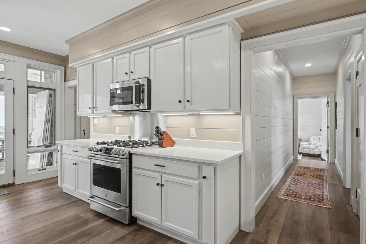504 AIRPORT DR, HOT SPRINGS, Virginia 24445, 3 Bedrooms Bedrooms, ,3 BathroomsBathrooms,Residential,14,504 AIRPORT DR,670681 MLS # 670681 504 AIRPORT DR, HOT SPRINGS, Virginia 24445, 3 Bedrooms Bedrooms, ,3 BathroomsBathrooms,Residential,14,504 AIRPORT DR,670681 MLS # 670681