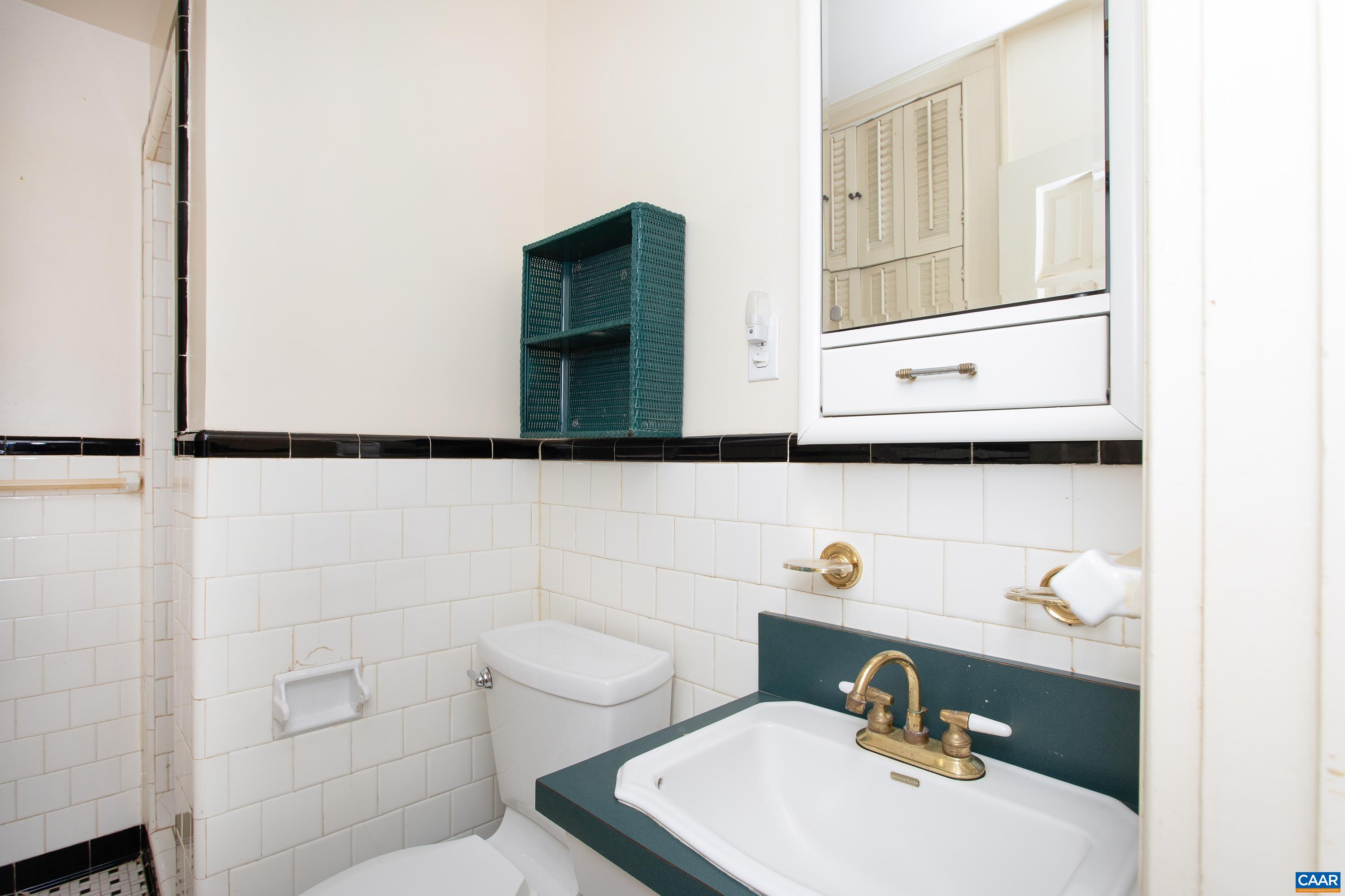 293 LLAMA FARM RD, CHARLOTTESVILLE, Virginia 22902, 3 Bedrooms Bedrooms, ,4 BathroomsBathrooms,Residential,14,293 LLAMA FARM RD,680193 MLS # 680193 293 LLAMA FARM RD, CHARLOTTESVILLE, Virginia 22902, 3 Bedrooms Bedrooms, ,4 BathroomsBathrooms,Residential,14,293 LLAMA FARM RD,680193 MLS # 680193