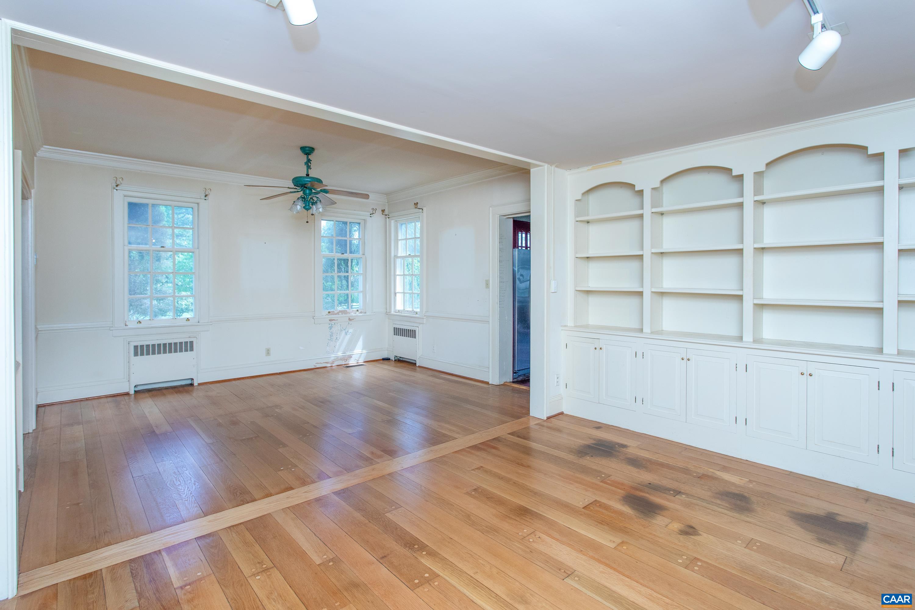 293 LLAMA FARM RD, CHARLOTTESVILLE, Virginia 22902, 3 Bedrooms Bedrooms, ,4 BathroomsBathrooms,Residential,14,293 LLAMA FARM RD,680193 MLS # 680193 293 LLAMA FARM RD, CHARLOTTESVILLE, Virginia 22902, 3 Bedrooms Bedrooms, ,4 BathroomsBathrooms,Residential,14,293 LLAMA FARM RD,680193 MLS # 680193