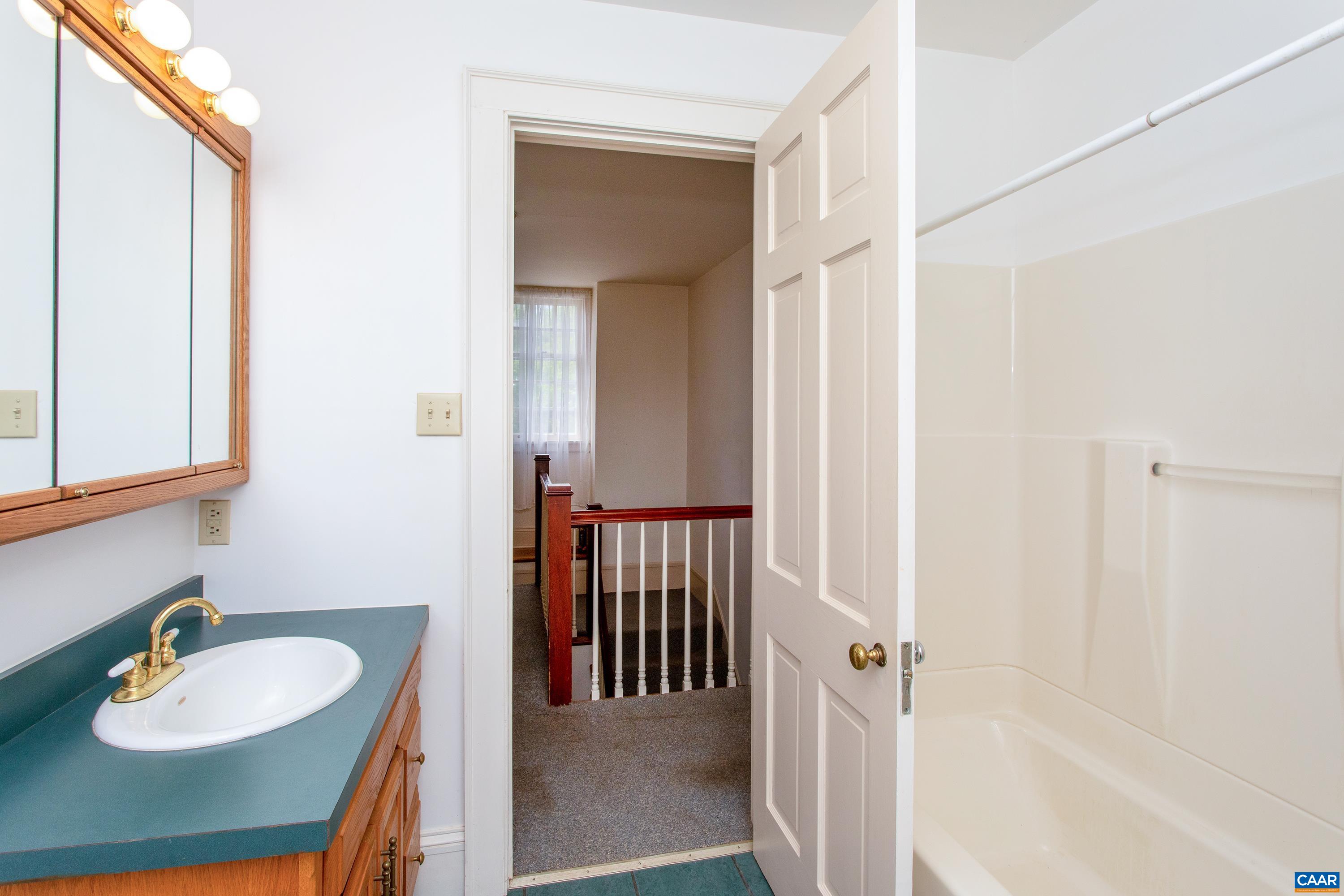 293 LLAMA FARM RD, CHARLOTTESVILLE, Virginia 22902, 3 Bedrooms Bedrooms, ,4 BathroomsBathrooms,Residential,14,293 LLAMA FARM RD,680193 MLS # 680193 293 LLAMA FARM RD, CHARLOTTESVILLE, Virginia 22902, 3 Bedrooms Bedrooms, ,4 BathroomsBathrooms,Residential,14,293 LLAMA FARM RD,680193 MLS # 680193