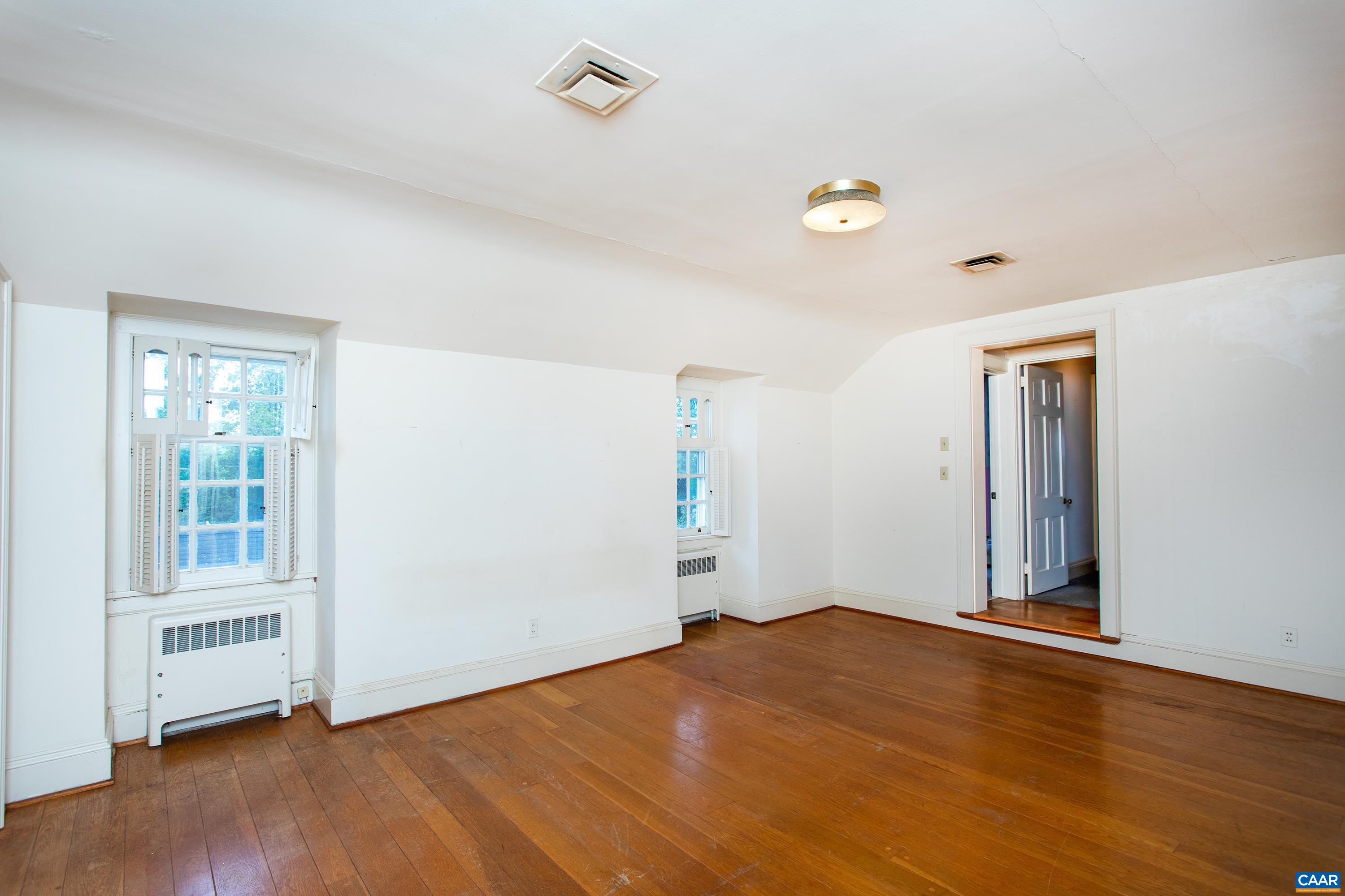 293 LLAMA FARM RD, CHARLOTTESVILLE, Virginia 22902, 3 Bedrooms Bedrooms, ,4 BathroomsBathrooms,Residential,14,293 LLAMA FARM RD,680193 MLS # 680193 293 LLAMA FARM RD, CHARLOTTESVILLE, Virginia 22902, 3 Bedrooms Bedrooms, ,4 BathroomsBathrooms,Residential,14,293 LLAMA FARM RD,680193 MLS # 680193