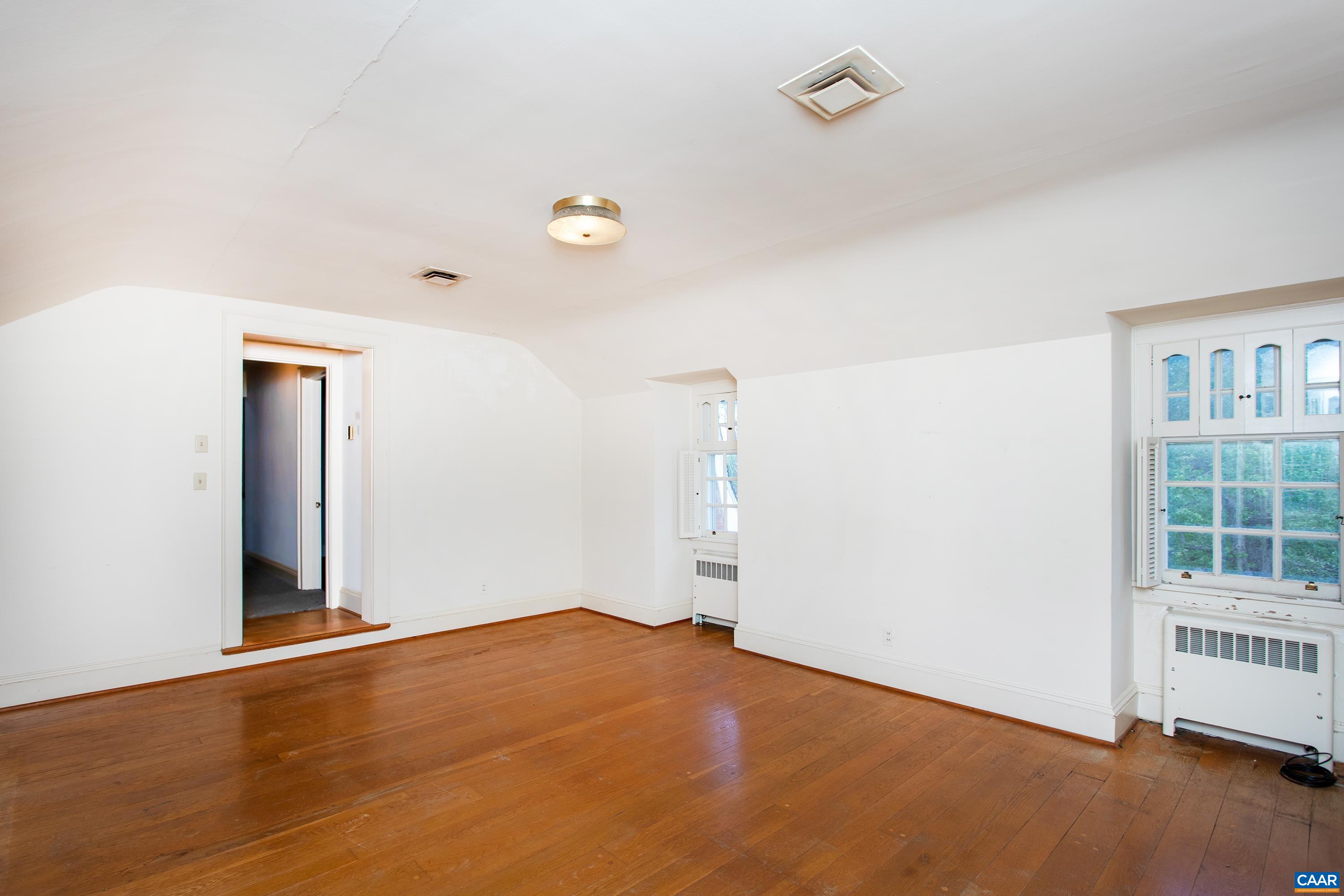 293 LLAMA FARM RD, CHARLOTTESVILLE, Virginia 22902, 3 Bedrooms Bedrooms, ,4 BathroomsBathrooms,Residential,14,293 LLAMA FARM RD,680193 MLS # 680193 293 LLAMA FARM RD, CHARLOTTESVILLE, Virginia 22902, 3 Bedrooms Bedrooms, ,4 BathroomsBathrooms,Residential,14,293 LLAMA FARM RD,680193 MLS # 680193