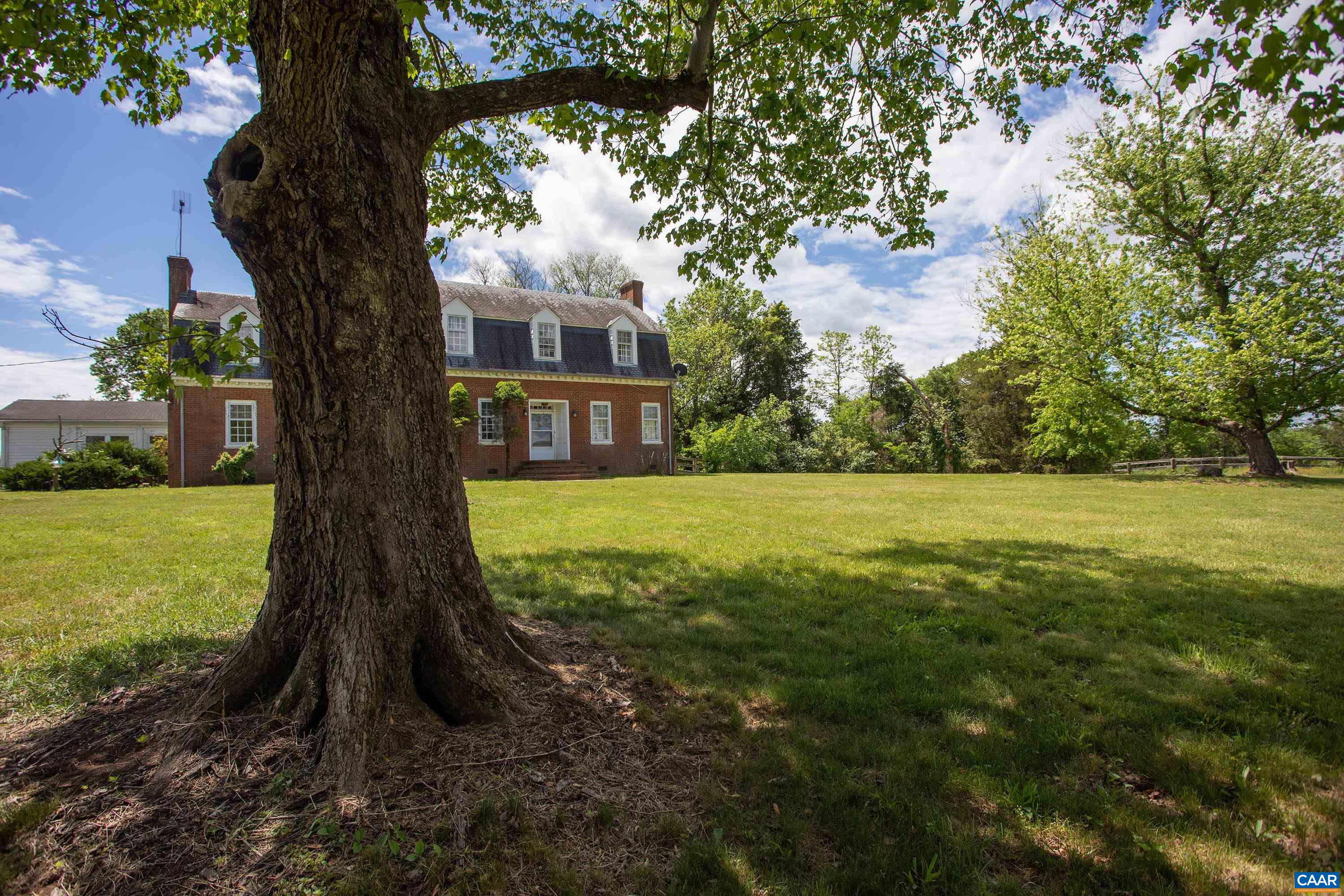 293 LLAMA FARM RD, CHARLOTTESVILLE, Virginia 22902, 3 Bedrooms Bedrooms, ,4 BathroomsBathrooms,Residential,14,293 LLAMA FARM RD,680193 MLS # 680193 293 LLAMA FARM RD, CHARLOTTESVILLE, Virginia 22902, 3 Bedrooms Bedrooms, ,4 BathroomsBathrooms,Residential,14,293 LLAMA FARM RD,680193 MLS # 680193