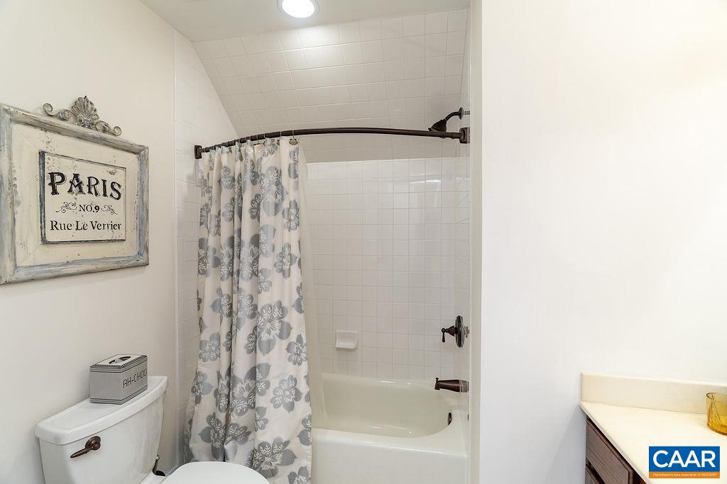 5105 BLENHEIM RD, CHARLOTTESVILLE, Virginia 22902, 5 Bedrooms Bedrooms, ,4 BathroomsBathrooms,Residential,14,5105 BLENHEIM RD,680705 MLS # 680705 5105 BLENHEIM RD, CHARLOTTESVILLE, Virginia 22902, 5 Bedrooms Bedrooms, ,4 BathroomsBathrooms,Residential,14,5105 BLENHEIM RD,680705 MLS # 680705