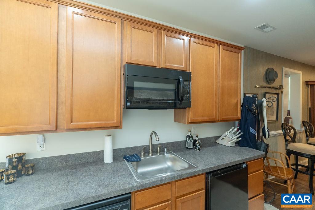 5105 BLENHEIM RD, CHARLOTTESVILLE, Virginia 22902, 5 Bedrooms Bedrooms, ,4 BathroomsBathrooms,Residential,14,5105 BLENHEIM RD,680705 MLS # 680705 5105 BLENHEIM RD, CHARLOTTESVILLE, Virginia 22902, 5 Bedrooms Bedrooms, ,4 BathroomsBathrooms,Residential,14,5105 BLENHEIM RD,680705 MLS # 680705