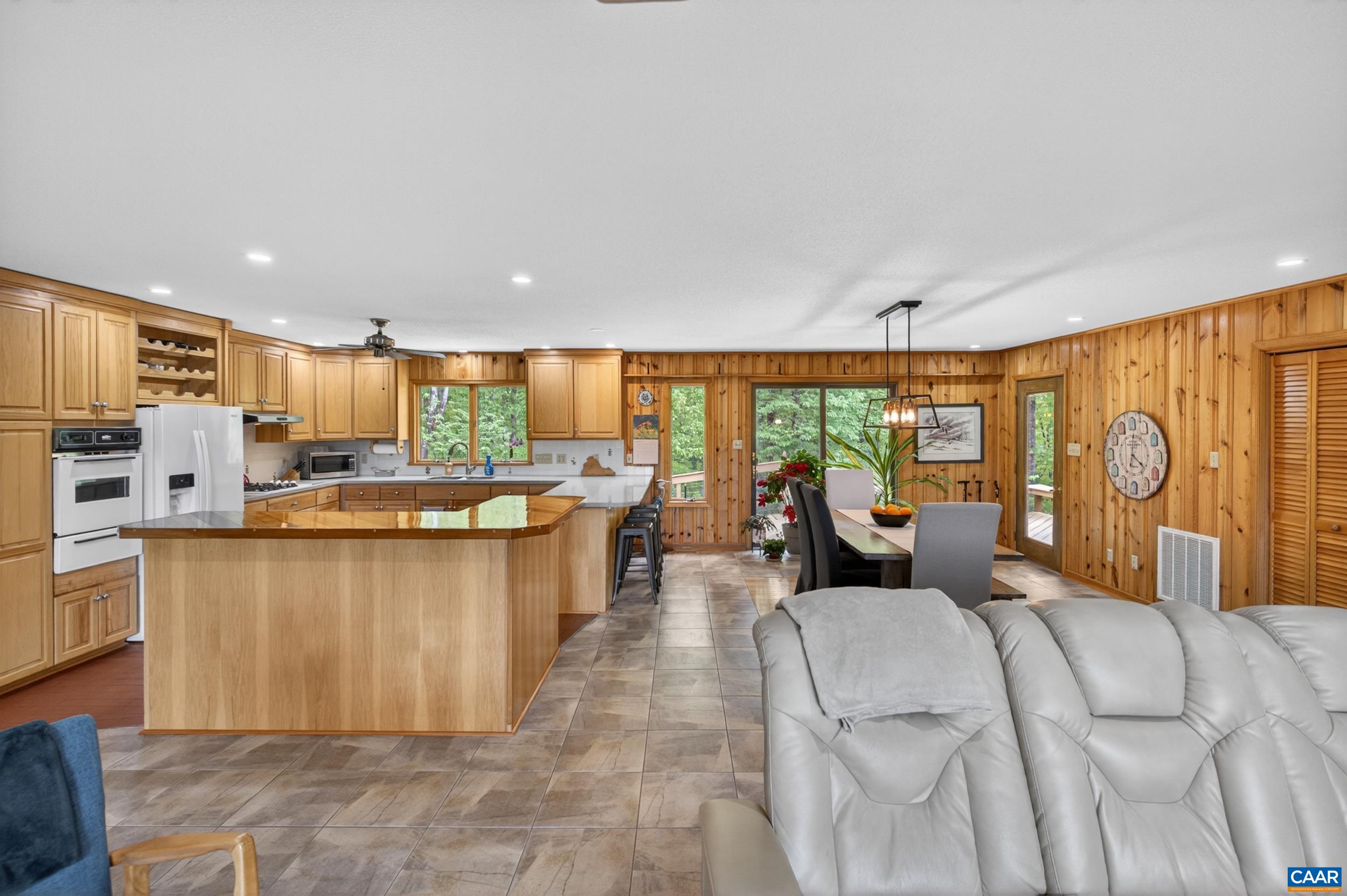 141 CRADON HILL LN, AMHERST, Virginia 24521, 3 Bedrooms Bedrooms, ,3 BathroomsBathrooms,Residential,14,141 CRADON HILL LN,676224 MLS # 676224 141 CRADON HILL LN, AMHERST, Virginia 24521, 3 Bedrooms Bedrooms, ,3 BathroomsBathrooms,Residential,14,141 CRADON HILL LN,676224 MLS # 676224
