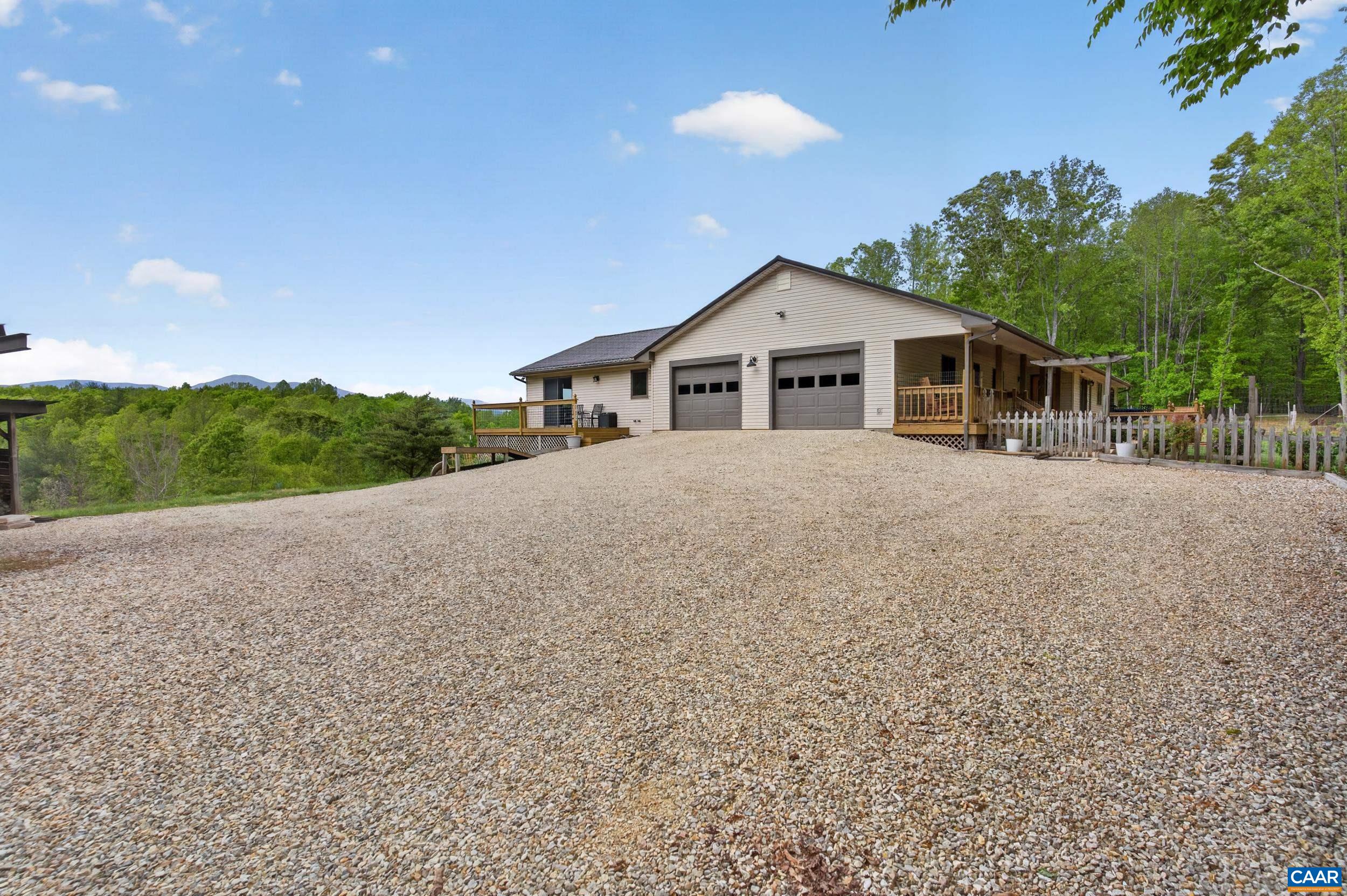 141 CRADON HILL LN, AMHERST, Virginia 24521, 3 Bedrooms Bedrooms, ,3 BathroomsBathrooms,Residential,14,141 CRADON HILL LN,676224 MLS # 676224 141 CRADON HILL LN, AMHERST, Virginia 24521, 3 Bedrooms Bedrooms, ,3 BathroomsBathrooms,Residential,14,141 CRADON HILL LN,676224 MLS # 676224
