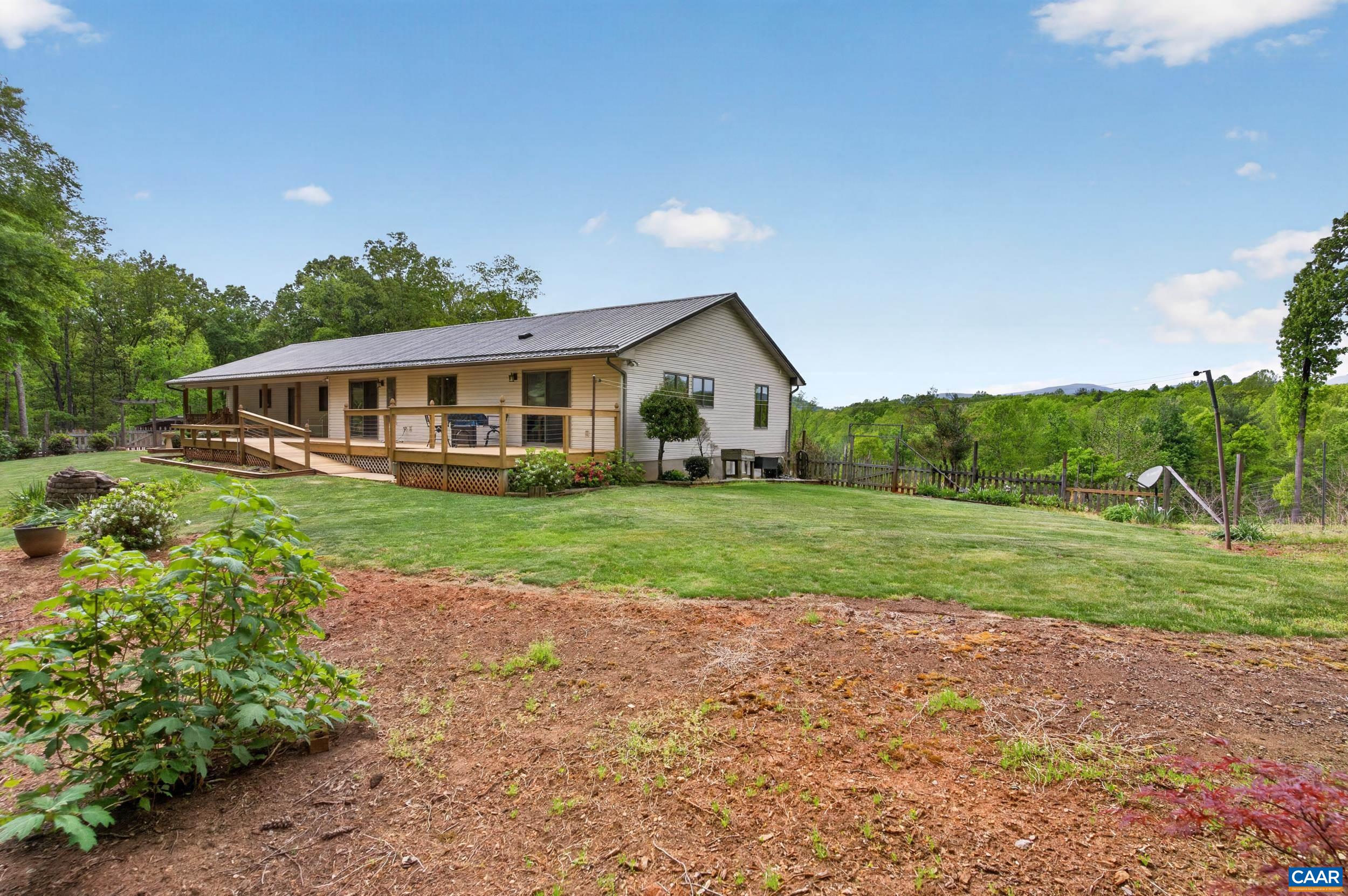 141 CRADON HILL LN, AMHERST, Virginia 24521, 3 Bedrooms Bedrooms, ,3 BathroomsBathrooms,Residential,14,141 CRADON HILL LN,676224 MLS # 676224 141 CRADON HILL LN, AMHERST, Virginia 24521, 3 Bedrooms Bedrooms, ,3 BathroomsBathrooms,Residential,14,141 CRADON HILL LN,676224 MLS # 676224