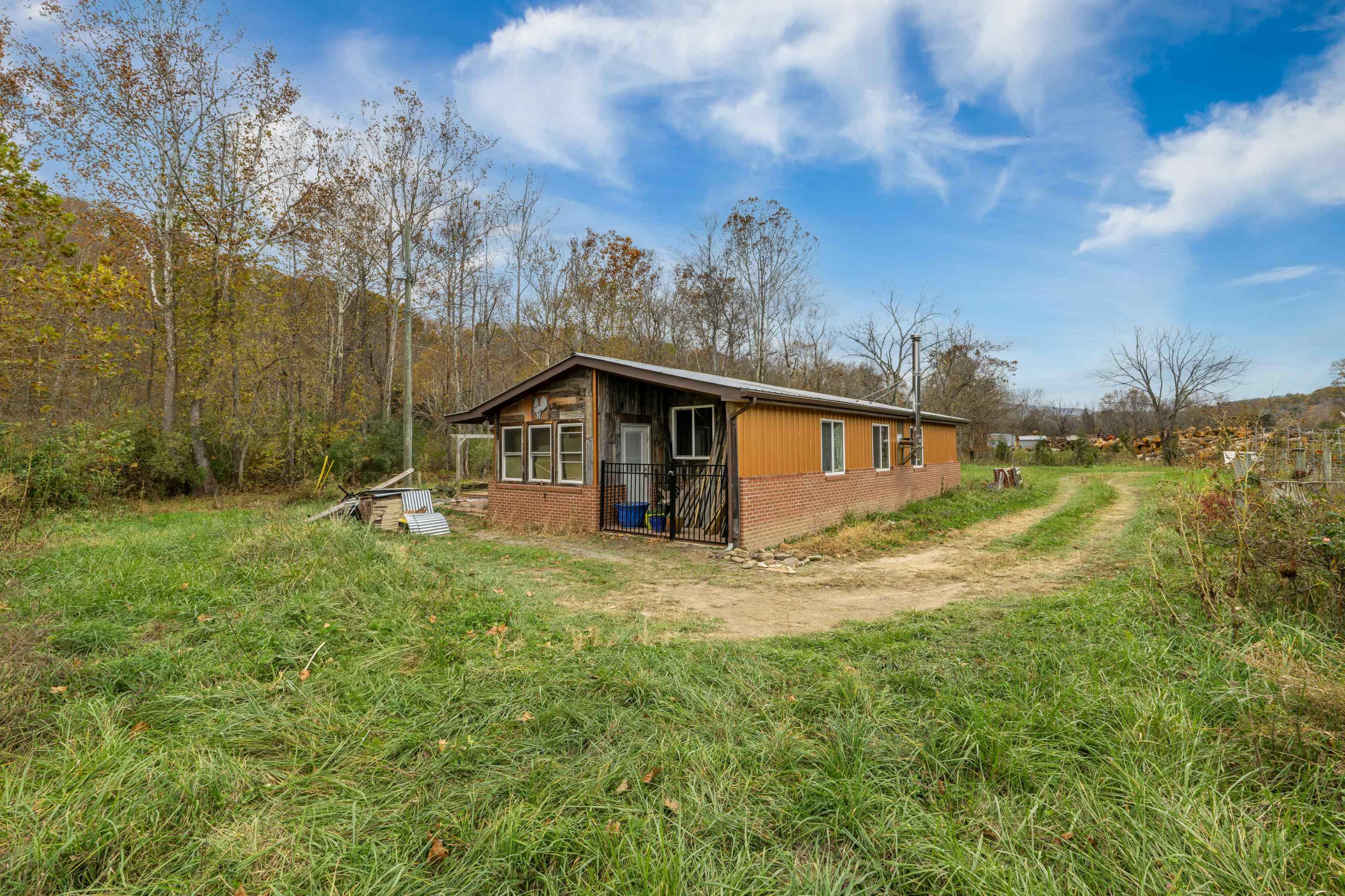 3441 W MIDLAND TRL, LEXINGTON, Virginia 24450, 2 Bedrooms Bedrooms, ,1 BathroomBathrooms,Residential,14,3441 W MIDLAND TRL,677843 MLS # 677843 3441 W MIDLAND TRL, LEXINGTON, Virginia 24450, 2 Bedrooms Bedrooms, ,1 BathroomBathrooms,Residential,14,3441 W MIDLAND TRL,677843 MLS # 677843